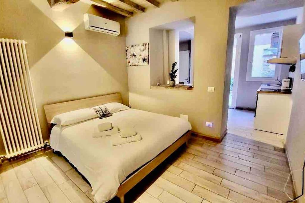 " In Centro Da Marghe" By Revenue House Apartman Parma Kültér fotó